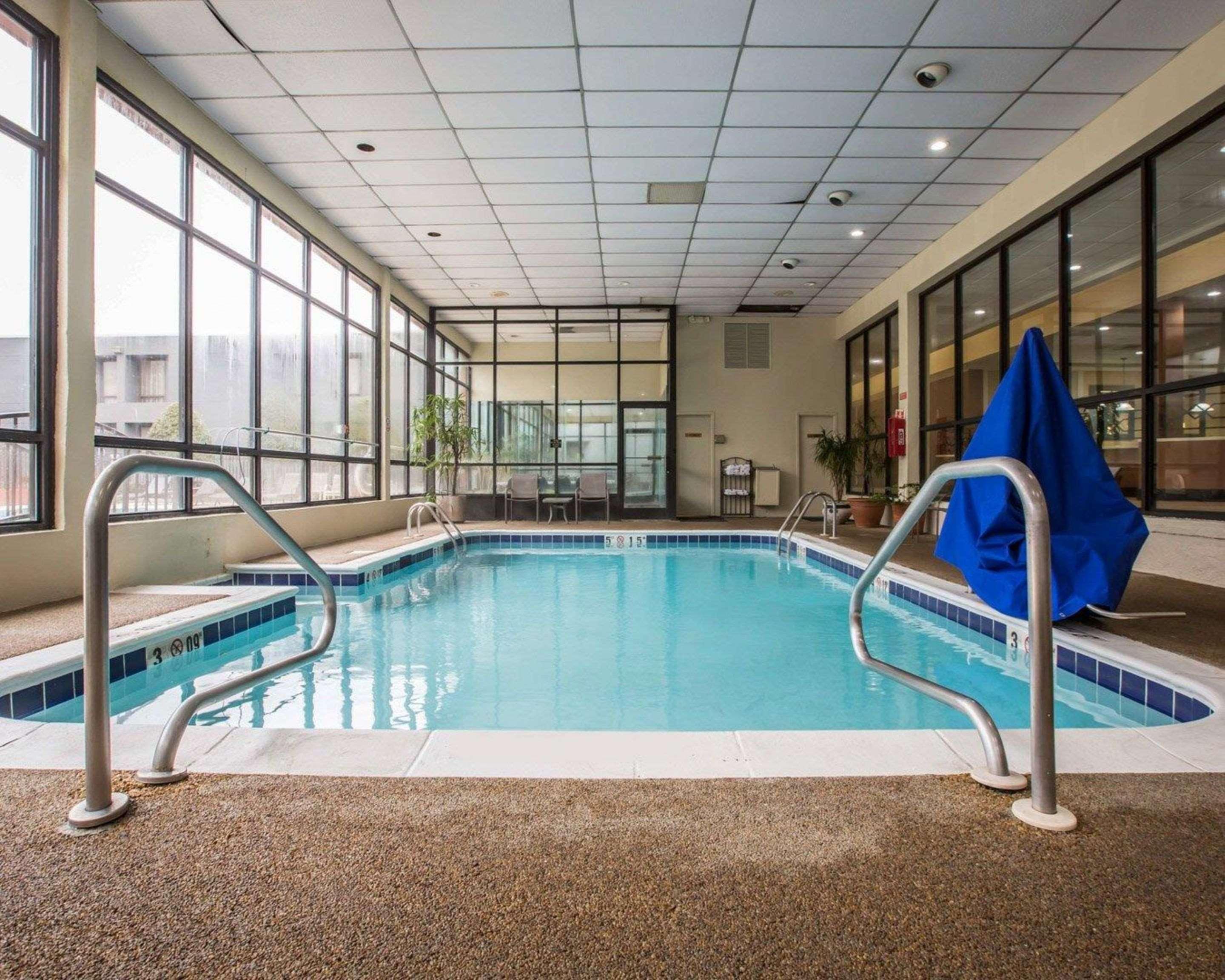 Clarion Inn Asheville Airport Fletcher Exterior foto